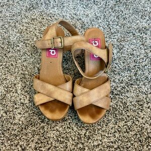Wedge brown heels